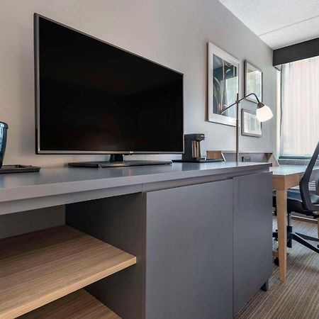 Comfort Inn & Suites Liverpool - Syracuse North Buitenkant foto