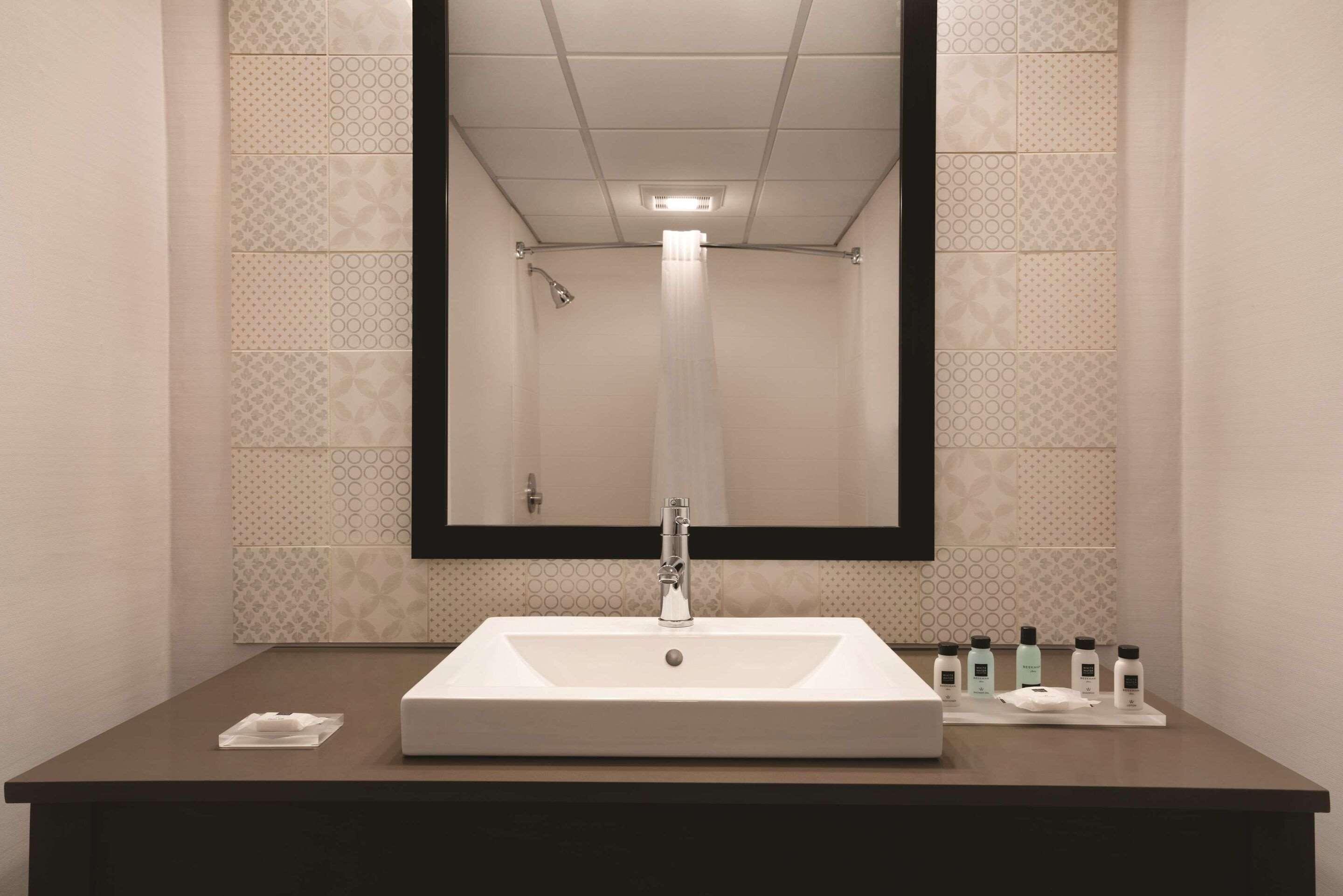 Comfort Inn & Suites Liverpool - Syracuse North Buitenkant foto