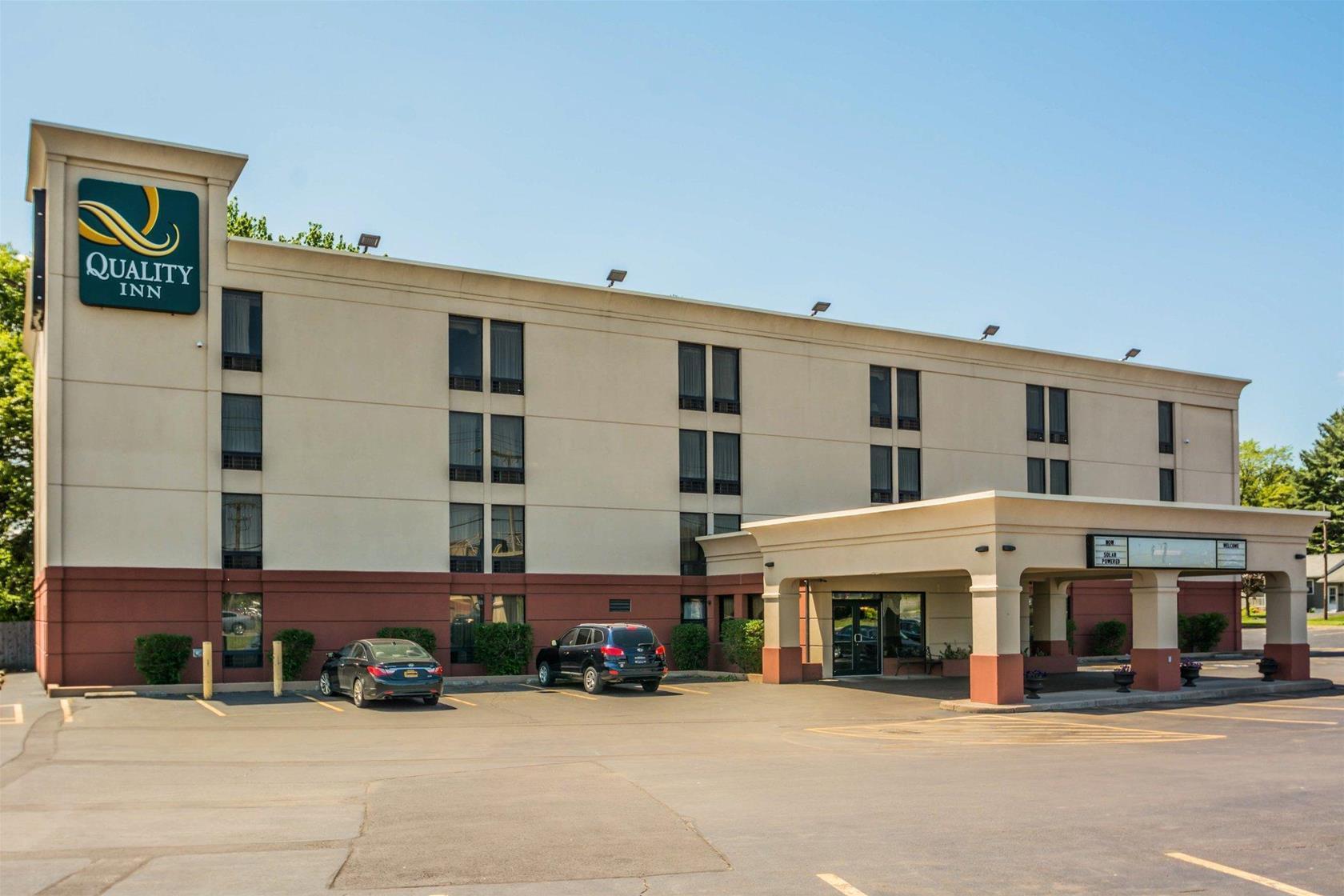 Comfort Inn & Suites Liverpool - Syracuse North Buitenkant foto