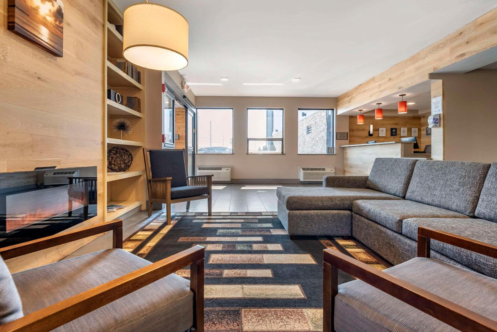 Comfort Inn & Suites Liverpool - Syracuse North Buitenkant foto