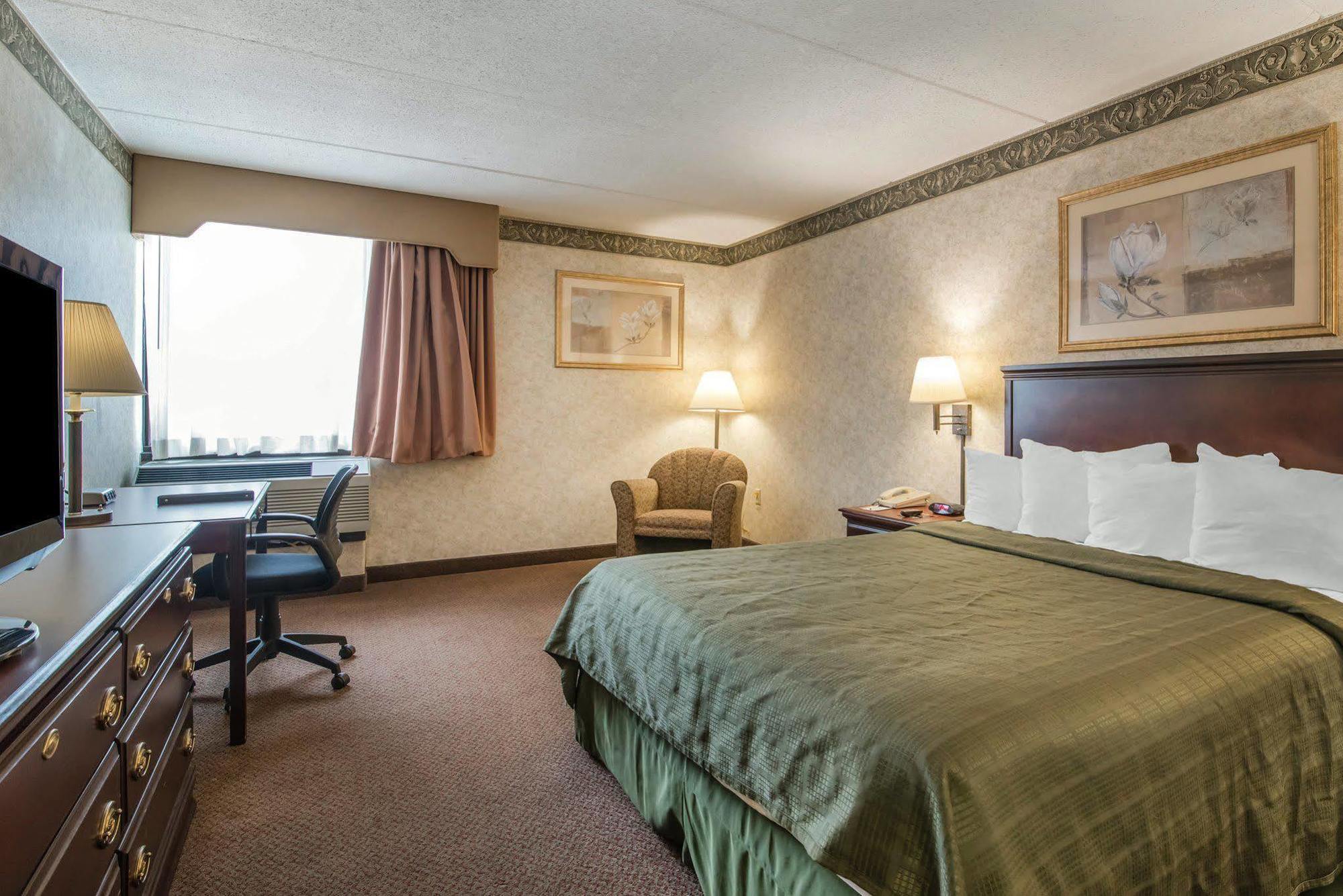 Comfort Inn & Suites Liverpool - Syracuse North Buitenkant foto