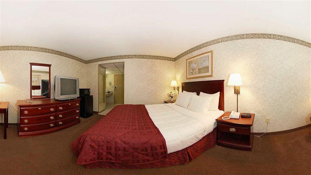 Comfort Inn & Suites Liverpool - Syracuse North Buitenkant foto